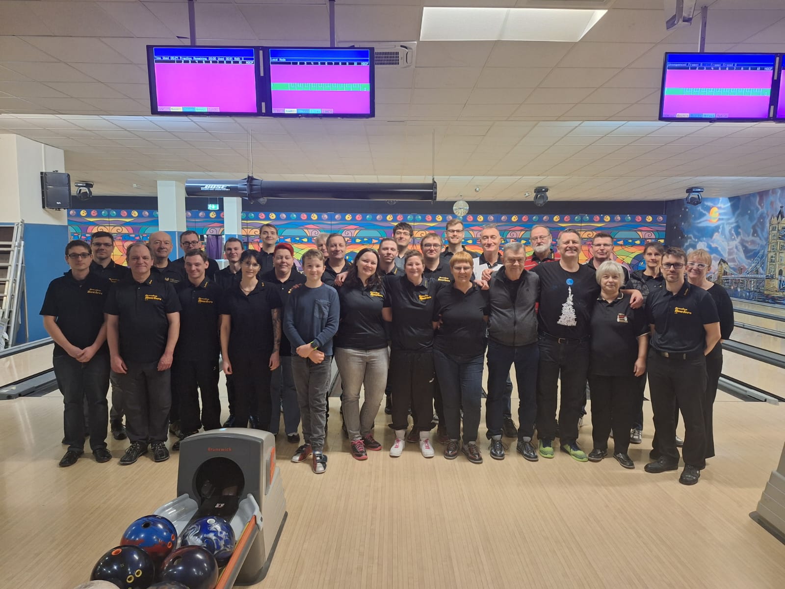 Gruppenbild der Dresden Bowlers 2025 zur Vereinsmeisterschaft